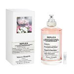 Maison Margiela Replica Flower Market - Eau De Toilette - Perfume Sample - 2 ml